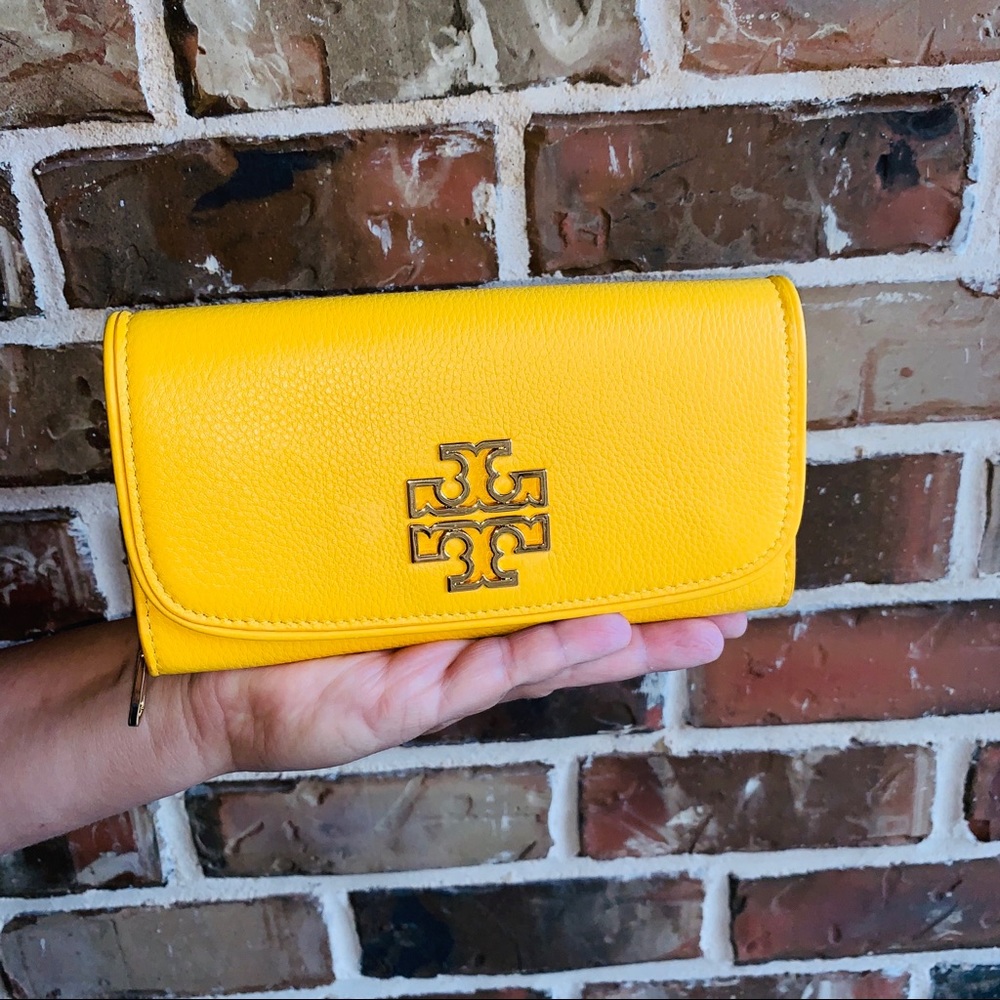 OFFERS? NEW Tory Burch Britten Duo Envelop Wallet